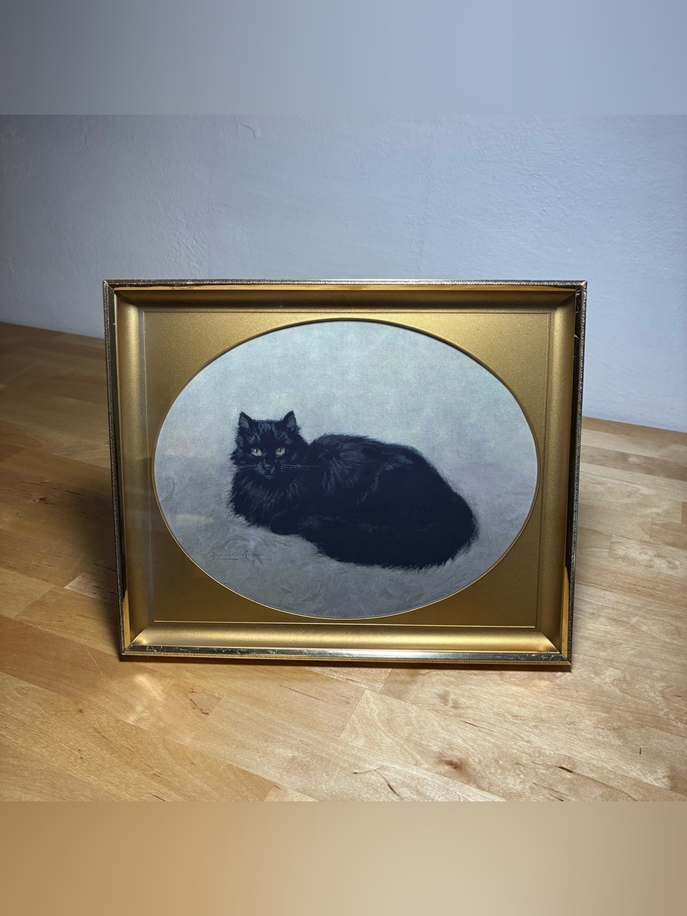 Vintage 1990s IIC Gold Tone Aluminum Cat Print Photo Picture Frame 9.25"x11.25"